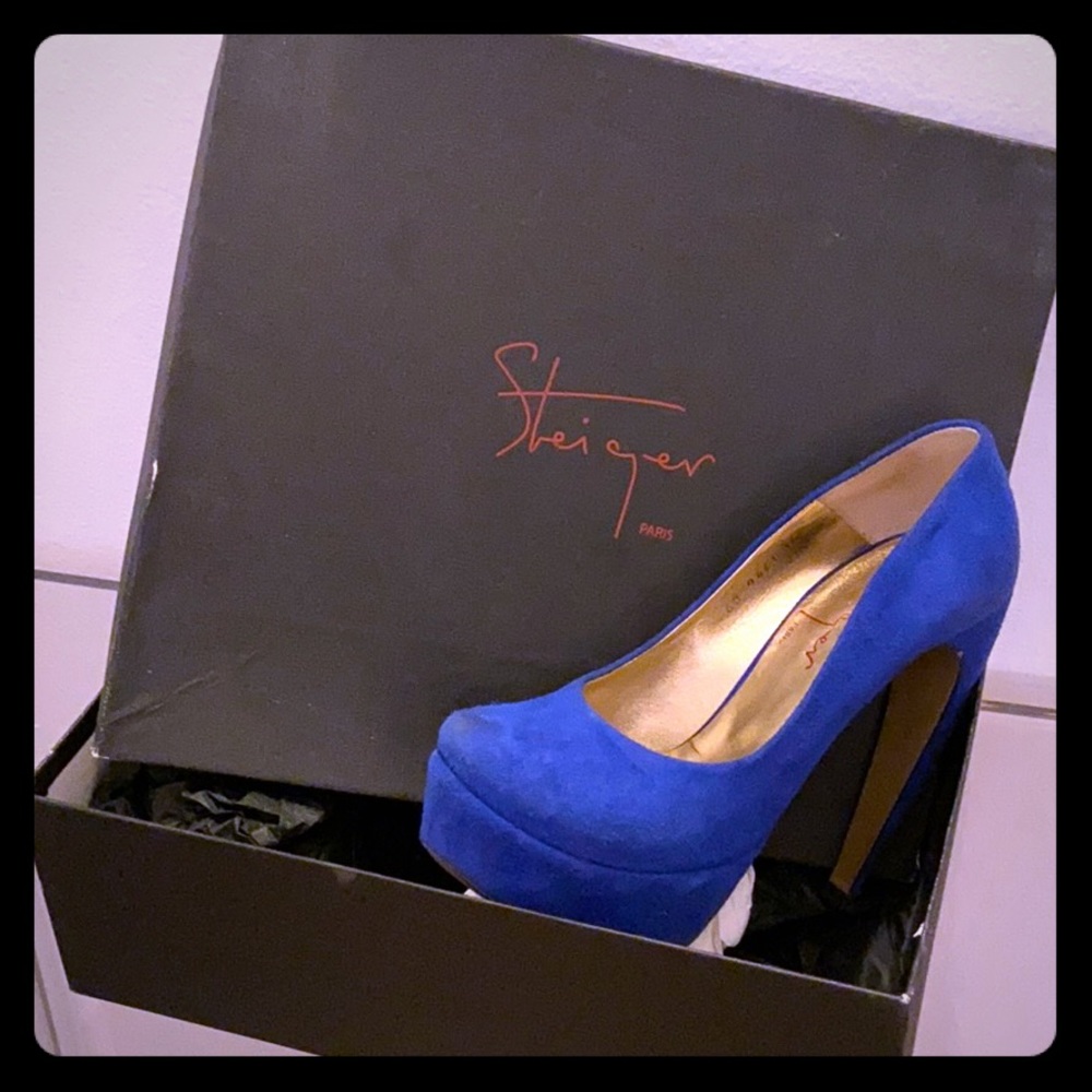 Walter Steiger women’s electric blue suede pump